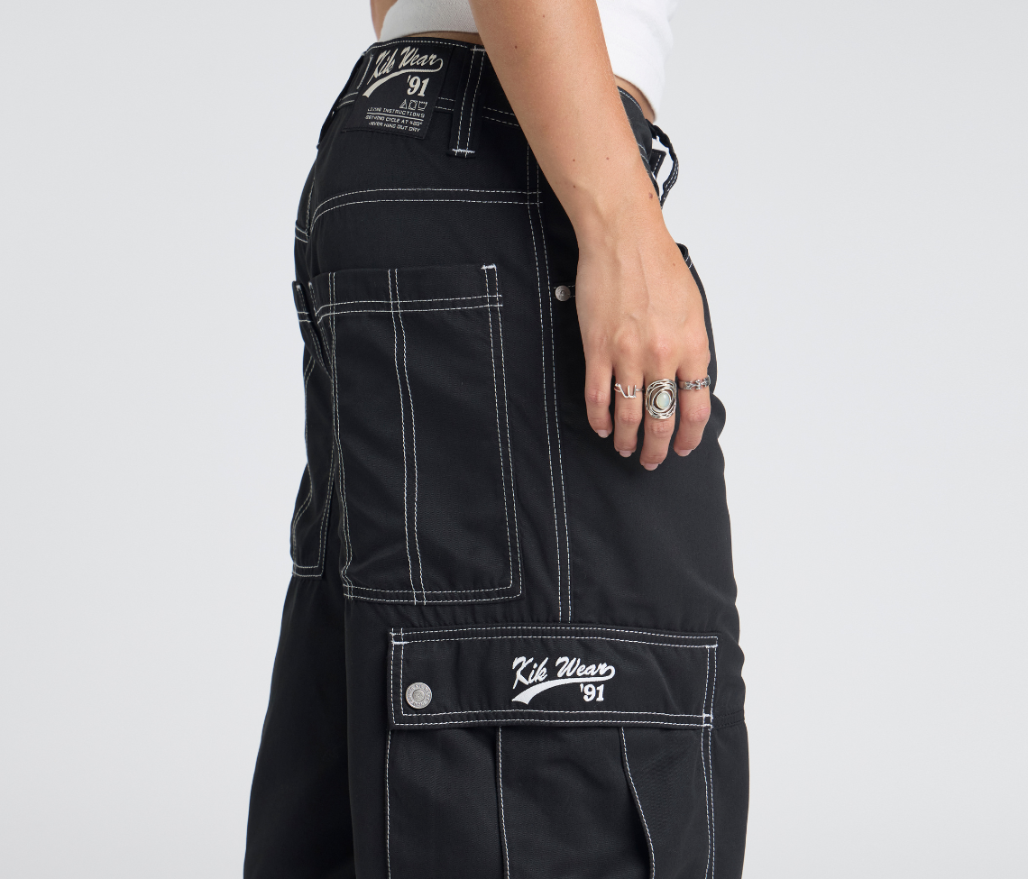 W HYDRO CHILL MICROSUEDE CARGO SHORT 15" INSEAM BLACK