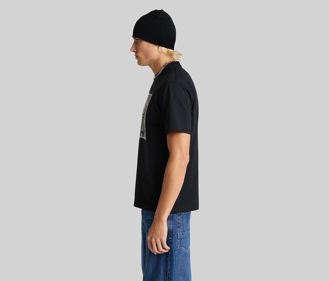 KIKWEAR PEACE GRAPHIC TEE - BLACK