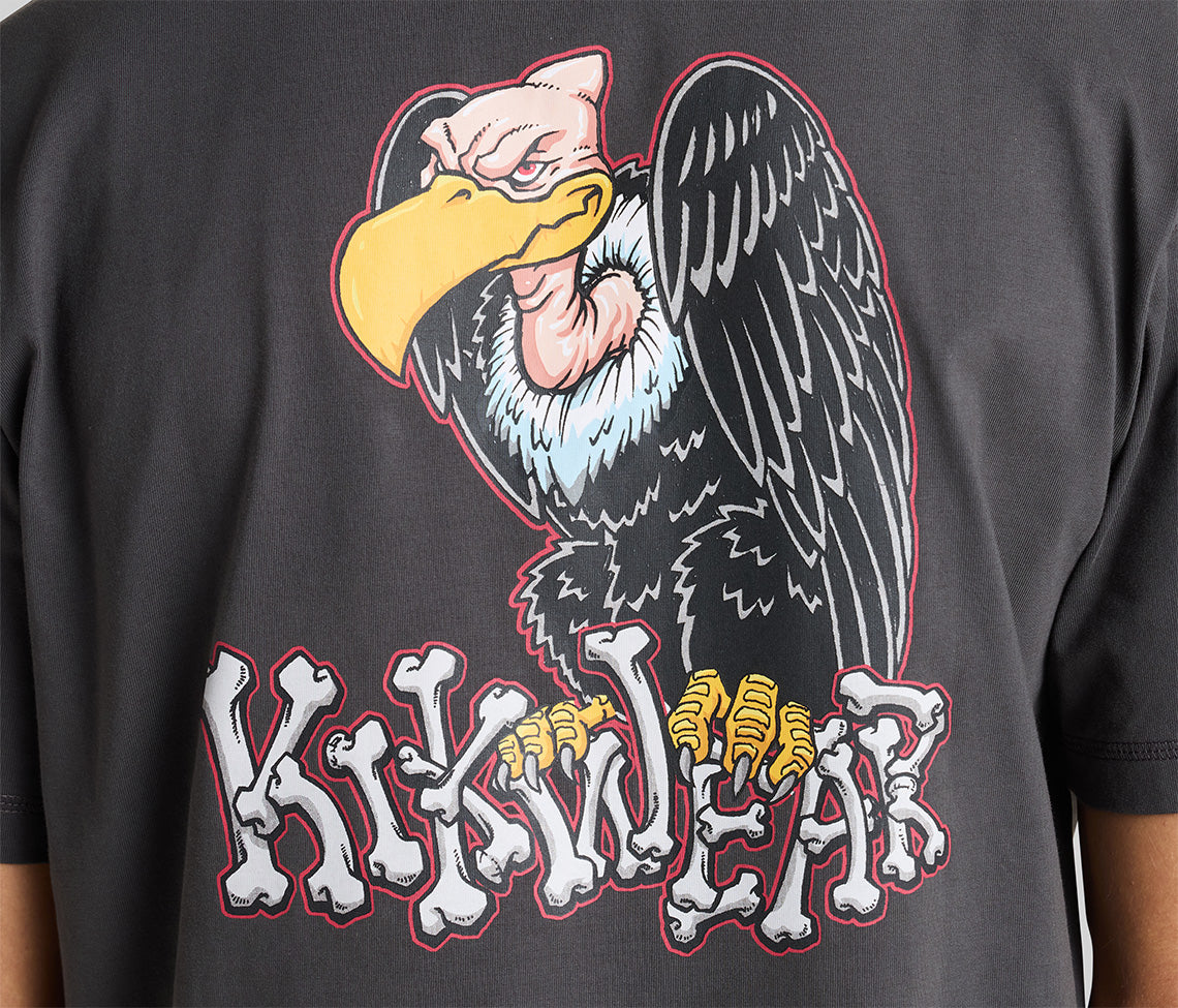 VULTURE REVERSE NECK GRAPHIC TEE - CHARCOAL