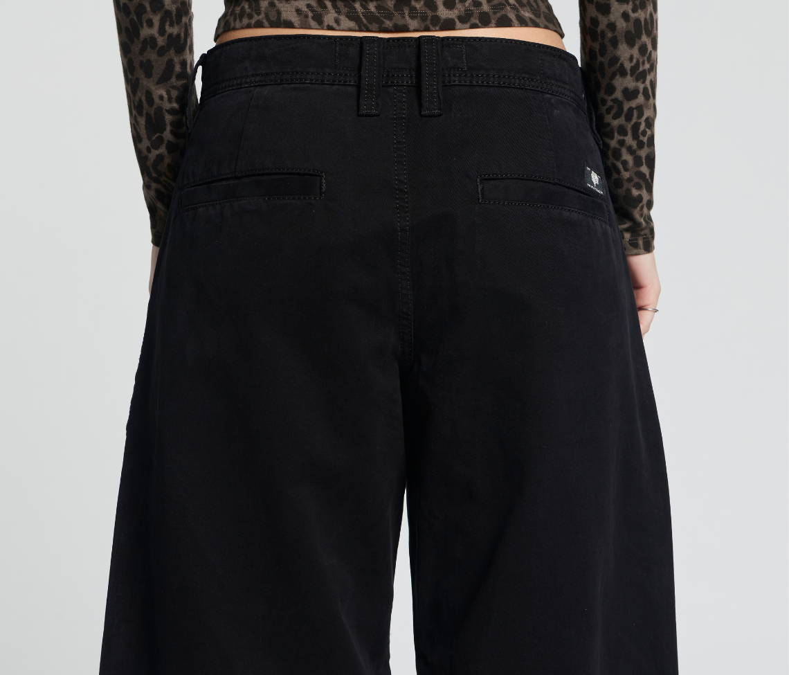 W OLD SKOOL 24" BLACK CHINO