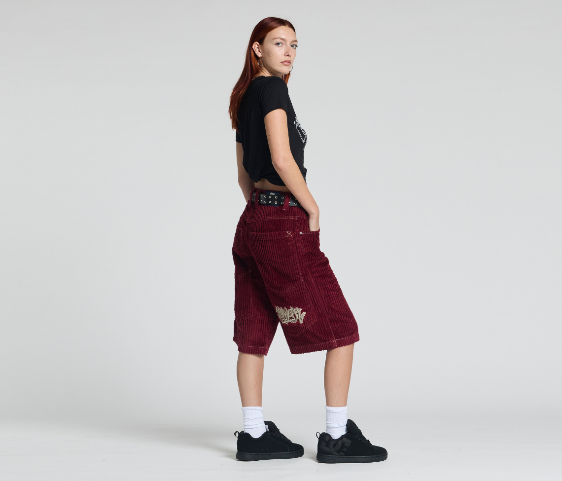 W GRAFFITI CORDUROY SHORT 15" INSEAM BURGUNDY