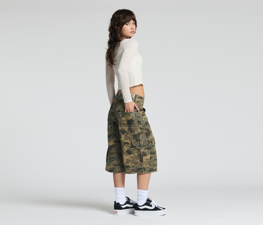 W COMBAT CARGO SHORT 15" INSEAM CAMO