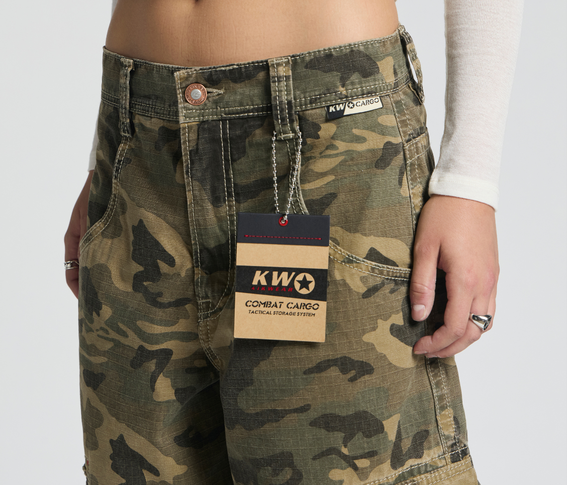 W COMBAT CARGO SHORT 15" INSEAM CAMO