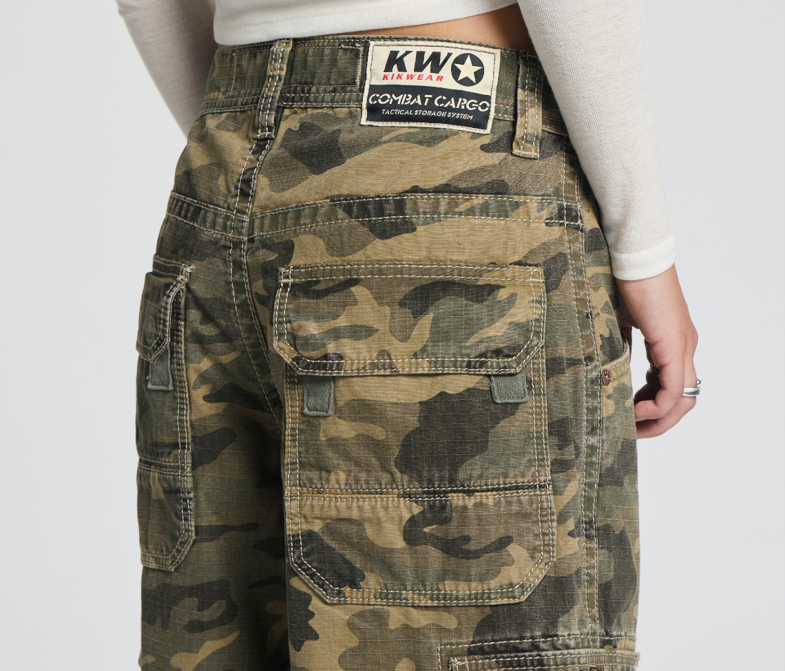 W COMBAT CARGO SHORT 15" INSEAM CAMO