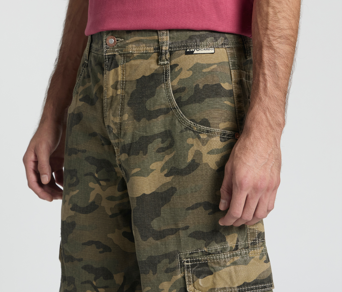 COMBAT CARGO SHORT 15" INSEAM CAMO