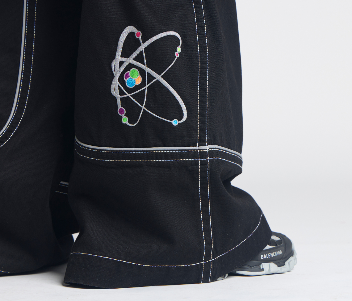 W ATOMIC 34" SUPER BLACK RINSE