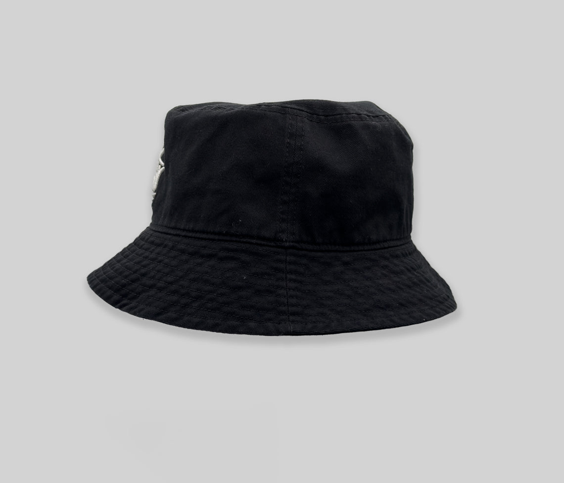 TRADEMARK TWILL BUCKET HAT