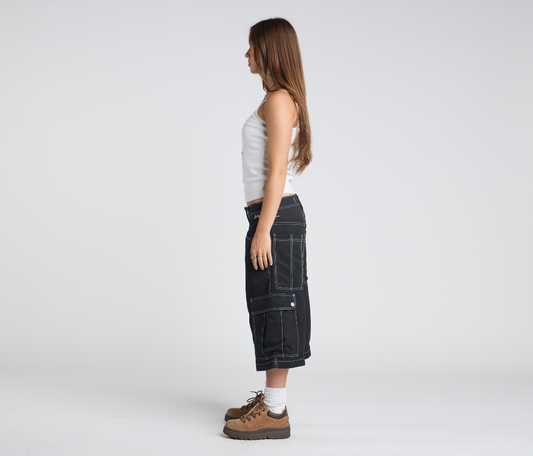 W HYDRO CHILL MICROSUEDE CARGO SHORT 15" INSEAM BLACK
