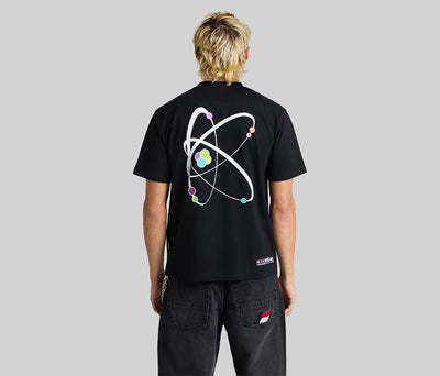 ATOMIC GRAPHIC TEE - BLACK