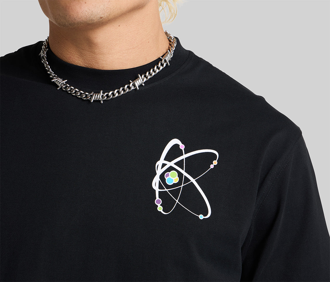 ATOMIC GRAPHIC TEE - BLACK